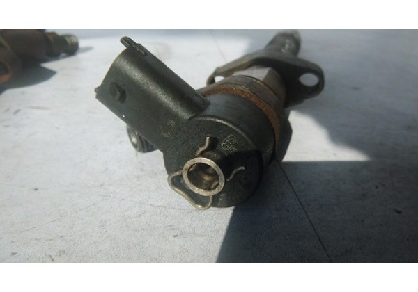 Форсунка дизельна Renault Master II 2.2 dCi, 2.5 dCi,  Bosch, 8200112289, 0445110102